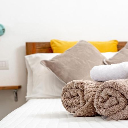 La Casa Di Memmi Suites & Rooms サンタ・テレーザ・ガッルーラ エクステリア 写真