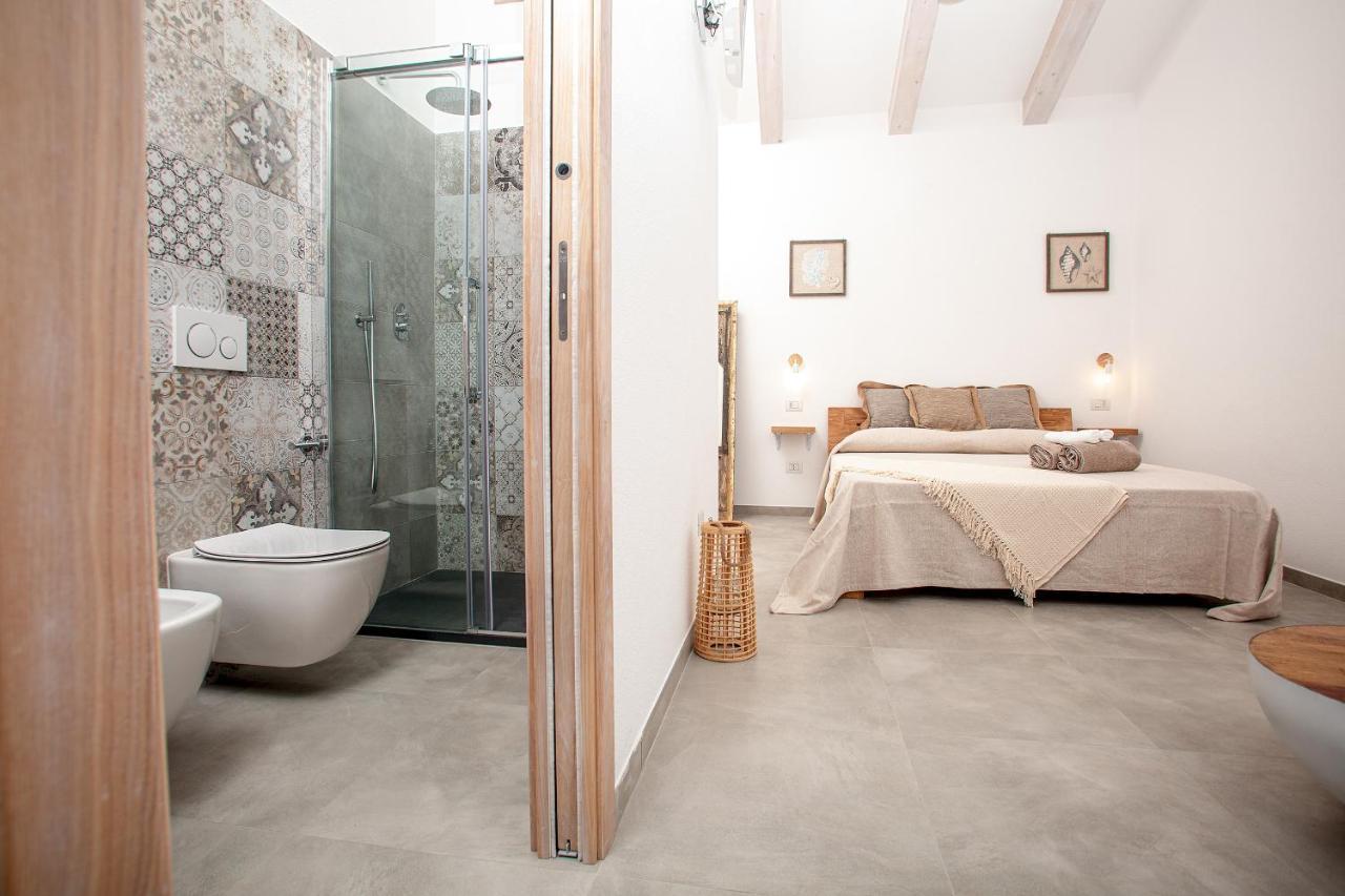 La Casa Di Memmi Suites & Rooms サンタ・テレーザ・ガッルーラ エクステリア 写真